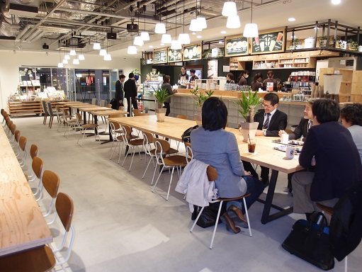 リーディングスタイル、丸の内KITTEに初の店舗